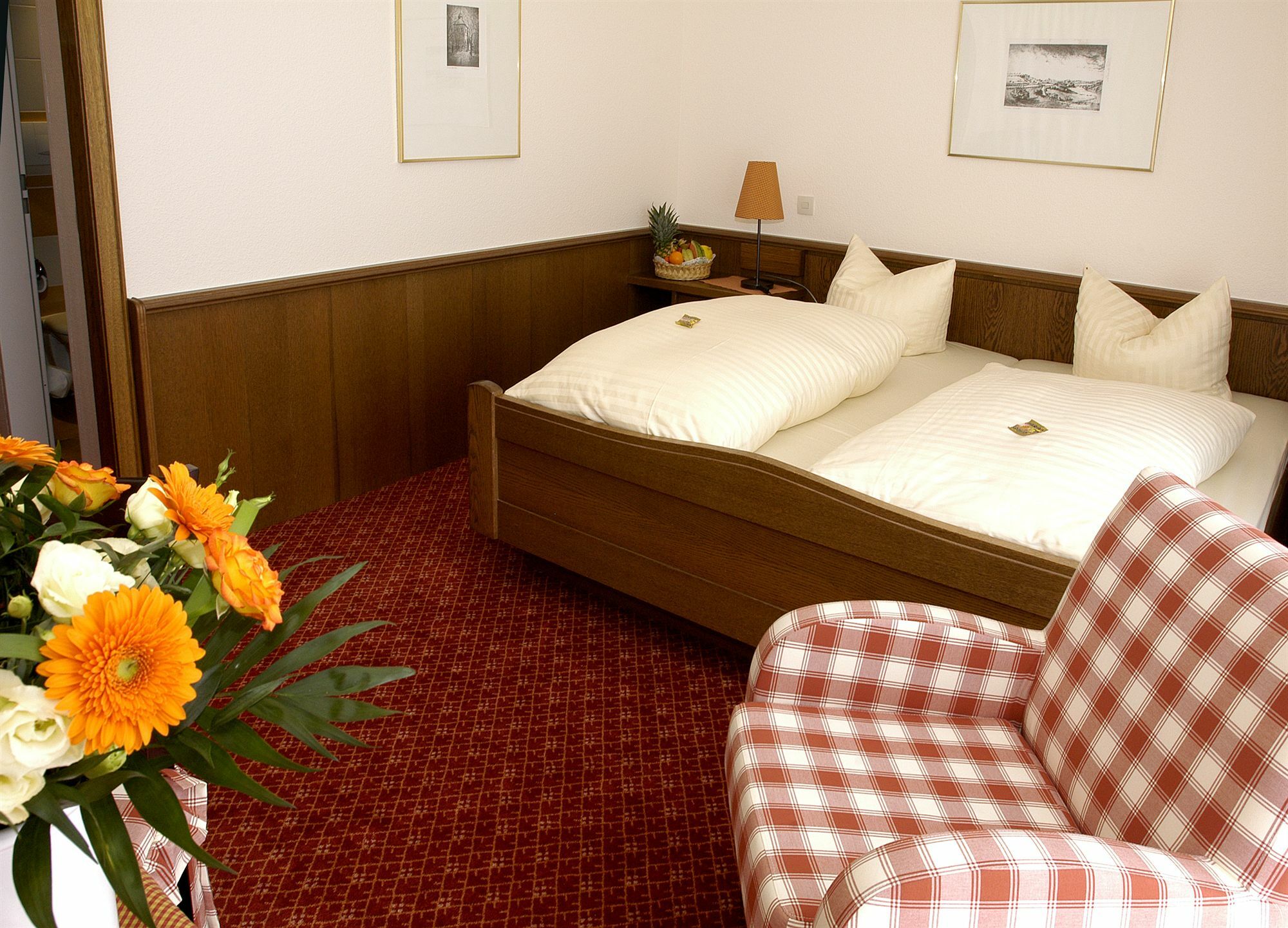 Landhotel & Gasthof Cramer Warstein Buitenkant foto